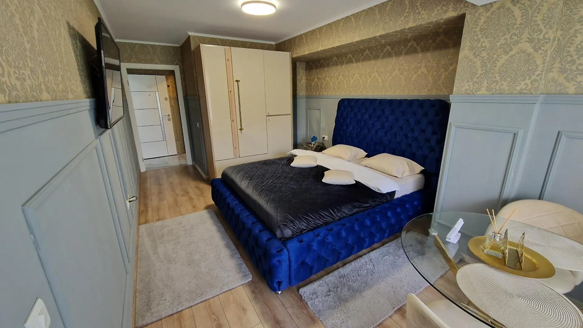 Airplane By Airport Residence Otopeni Apartment